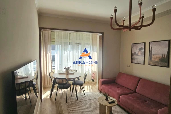 Shtepi me qera Apartament ne Tirane, 2+1, Mobilimi E mobiluar, Pagesa 850  Euro.