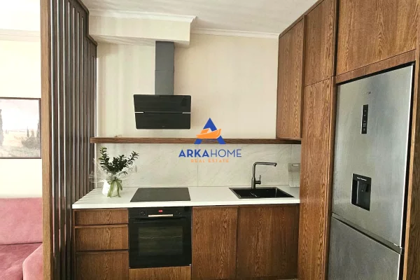 Shtepi me qera Apartament ne Tirane, 2+1, Mobilimi E mobiluar, Pagesa 850  Euro.