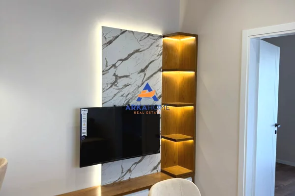 Shtepi me qera Apartament ne Tirane, 1+1, Mobilimi E mobiluar, Pagesa 635  Euro.
