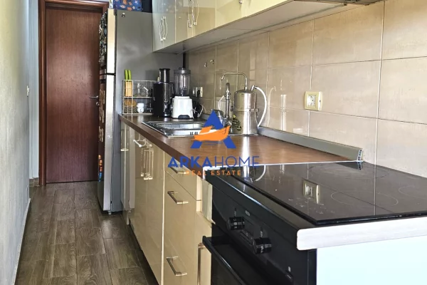House for Sale Apartment in Tirana, 2+1, Furniture Furnished, Payment 168,000  Euro.