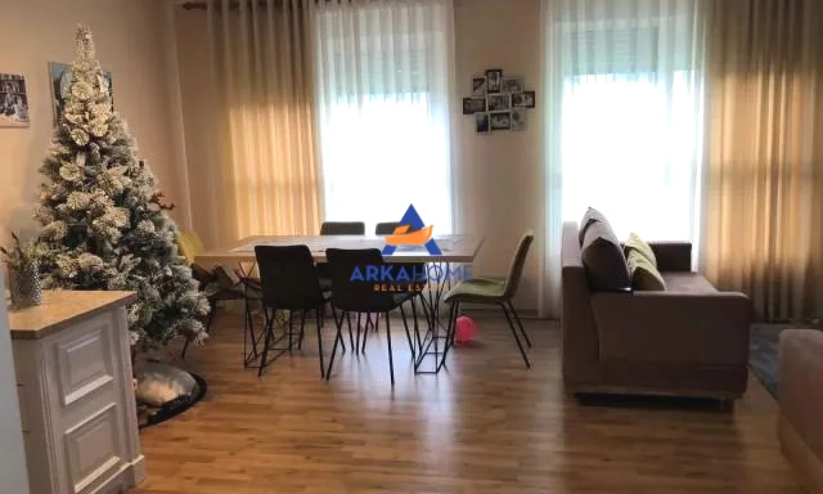House for Sale Apartment in Tirana, 2+1, Furniture Furnished, Payment 173,000  Euro.