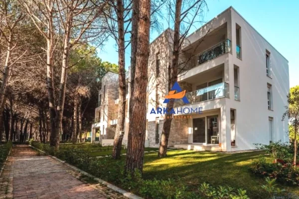 House for Sale Apartment in Durres, 2+1, Furniture Furnished, Payment 273,822  Euro.