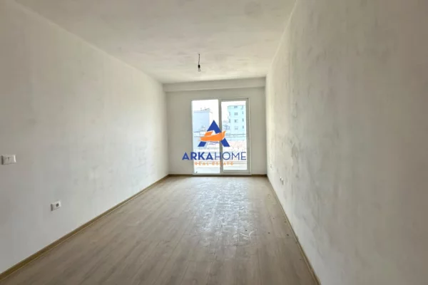 House for Rent Apartment in Tirana, 1+1, Furniture Emty, Payment 657  Euro.