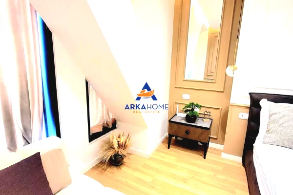Shtepi ne shitje Apartament ne Tirane, 1+1, Mobilimi E mobiluar, Pagesa 130,000  Euro.