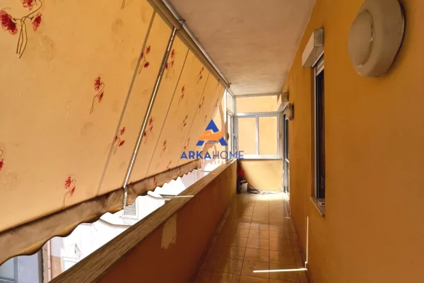 Shtepi ne shitje Apartament ne Tirane, 2+1, Mobilimi E mobiluar, Pagesa 245,000  Euro.