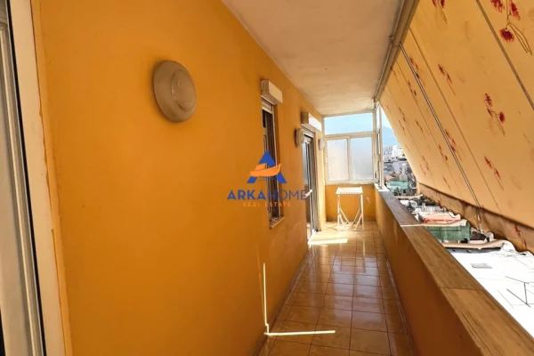 Shtepi ne shitje Apartament ne Tirane, 2+1, Mobilimi E mobiluar, Pagesa 245,000  Euro.