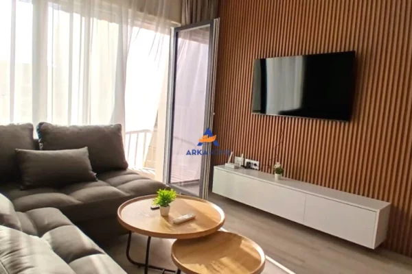Shtepi me qera Apartament ne Tirane, 2+1, Mobilimi E mobiluar, Pagesa 900  Euro.