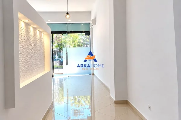 JEPET DYQAN ME QERA 60 M2 "YZBERISHT, BULEVARDI MIGJENI" 900 EURO