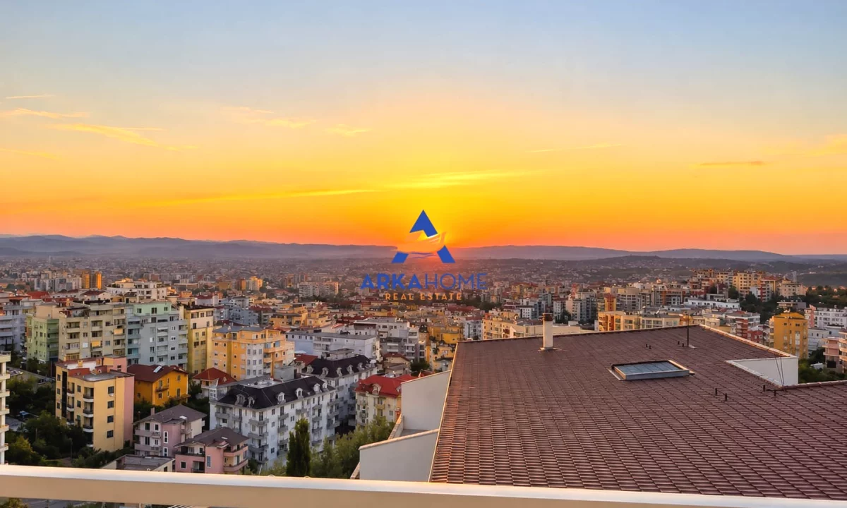 House for Sale Duplex (2 storey house) in Tirana, 4+1, Furniture Furnished, Payment 306,681  Euro.
