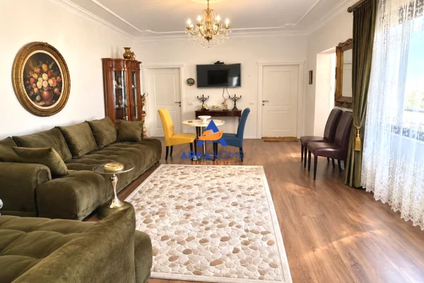 Shtepi ne shitje 2+1 ne Tirane - 270,000 Euro
