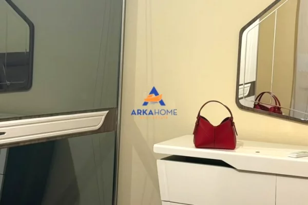 Shtepi me qera Apartament ne Tirane, 1+1, Mobilimi E mobiluar, Pagesa 547  Euro.