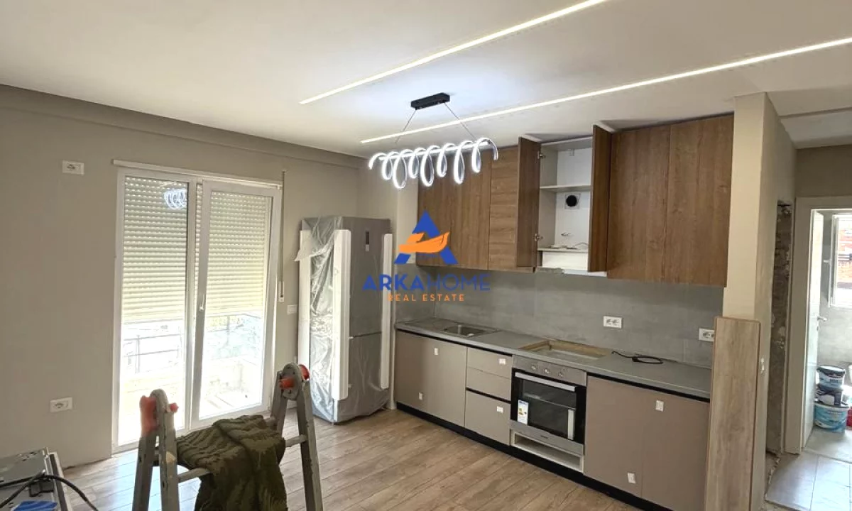 Shtepi me qera Apartament ne Tirane, 1+1, Mobilimi E mobiluar, Pagesa 491  Euro.
