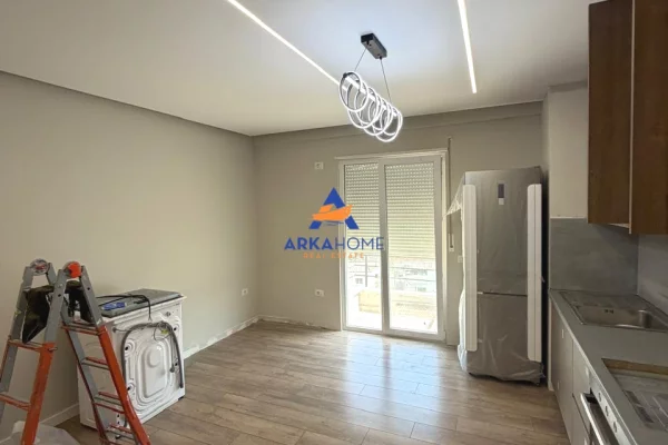 Shtepi me qera Apartament ne Tirane, 1+1, Mobilimi E mobiluar, Pagesa 491  Euro.