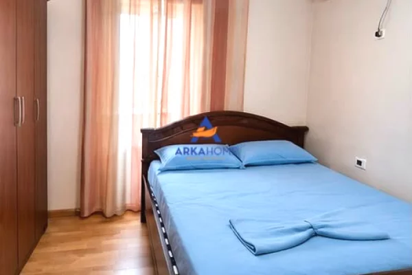 Shtepi me qera Apartament ne Tirane, 1+1, Mobilimi E mobiluar, Pagesa 546  Euro.