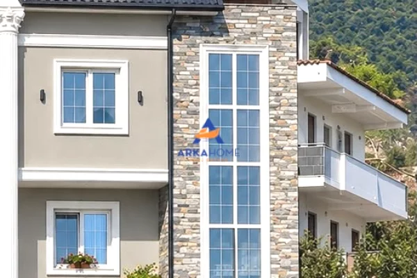 Shtepi ne shitje Vila Luksoze ne Tirane, 7+1, Mobilimi Bosh, pa mobiluar, Pagesa 980,000  Euro.