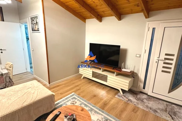 Shtepi me qera Shtepi Private ne Tirane, 1+1, Mobilimi E mobiluar, Pagesa 546  Euro.
