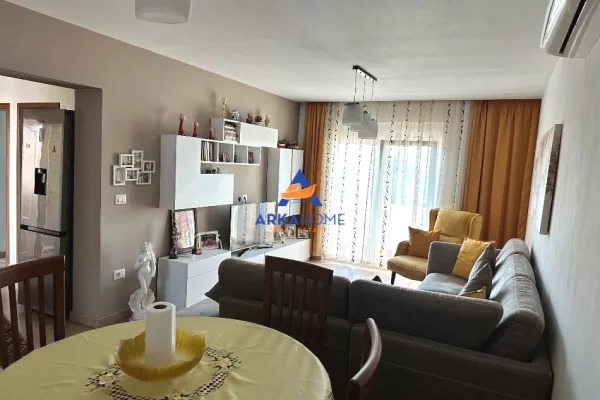 JEPET ME QERA APARTAMENT 2+1 + BALLKON " BRRYLI " 650 €