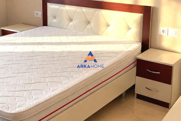 Shtepi me qera Apartament ne Tirane, 1+1, Mobilimi E mobiluar, Pagesa 491  Euro.