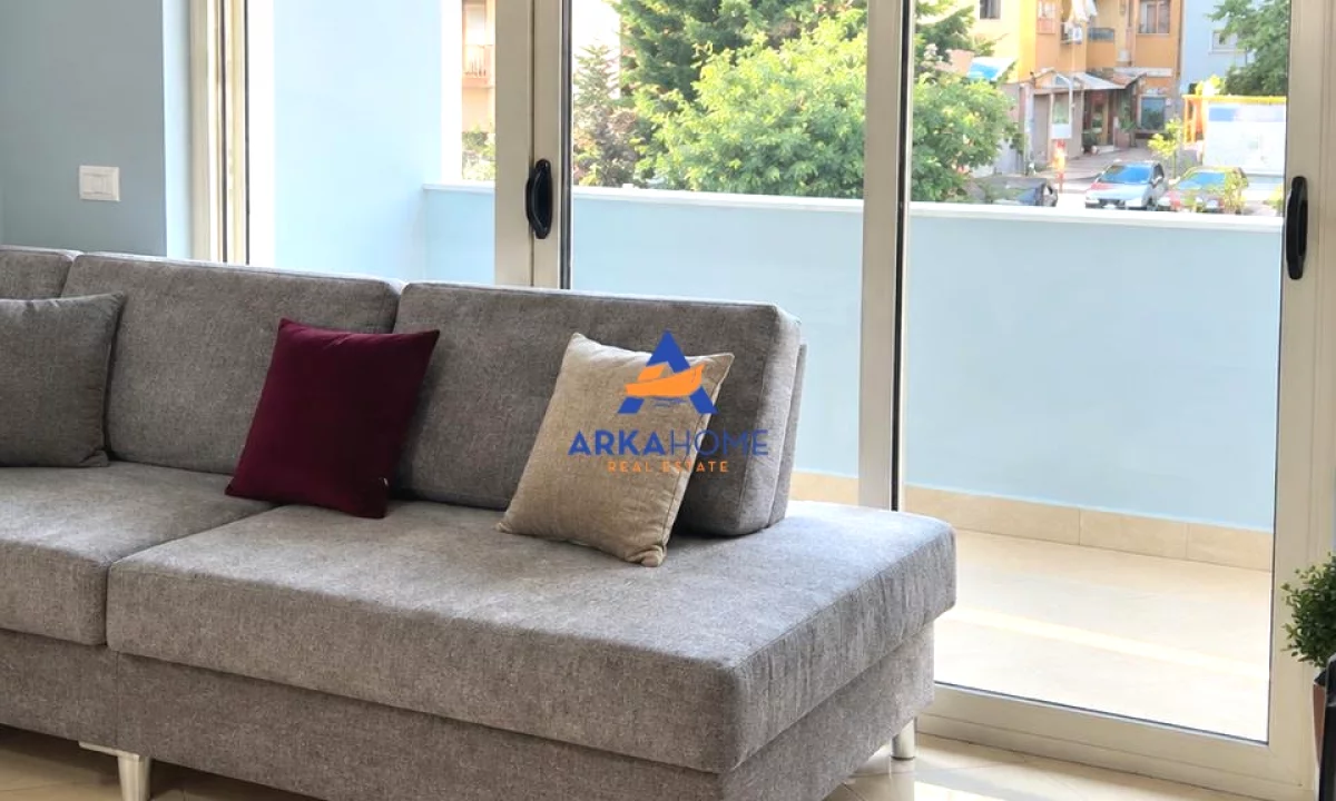 Shtepi me qera Apartament ne Tirane, 1+1, Mobilimi E mobiluar, Pagesa 491  Euro.