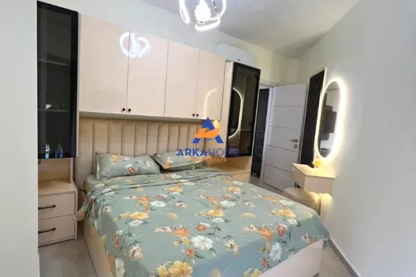 Shtepi me qera Apartament ne Tirane, 1+1, Mobilimi E mobiluar, Pagesa 819  Euro.