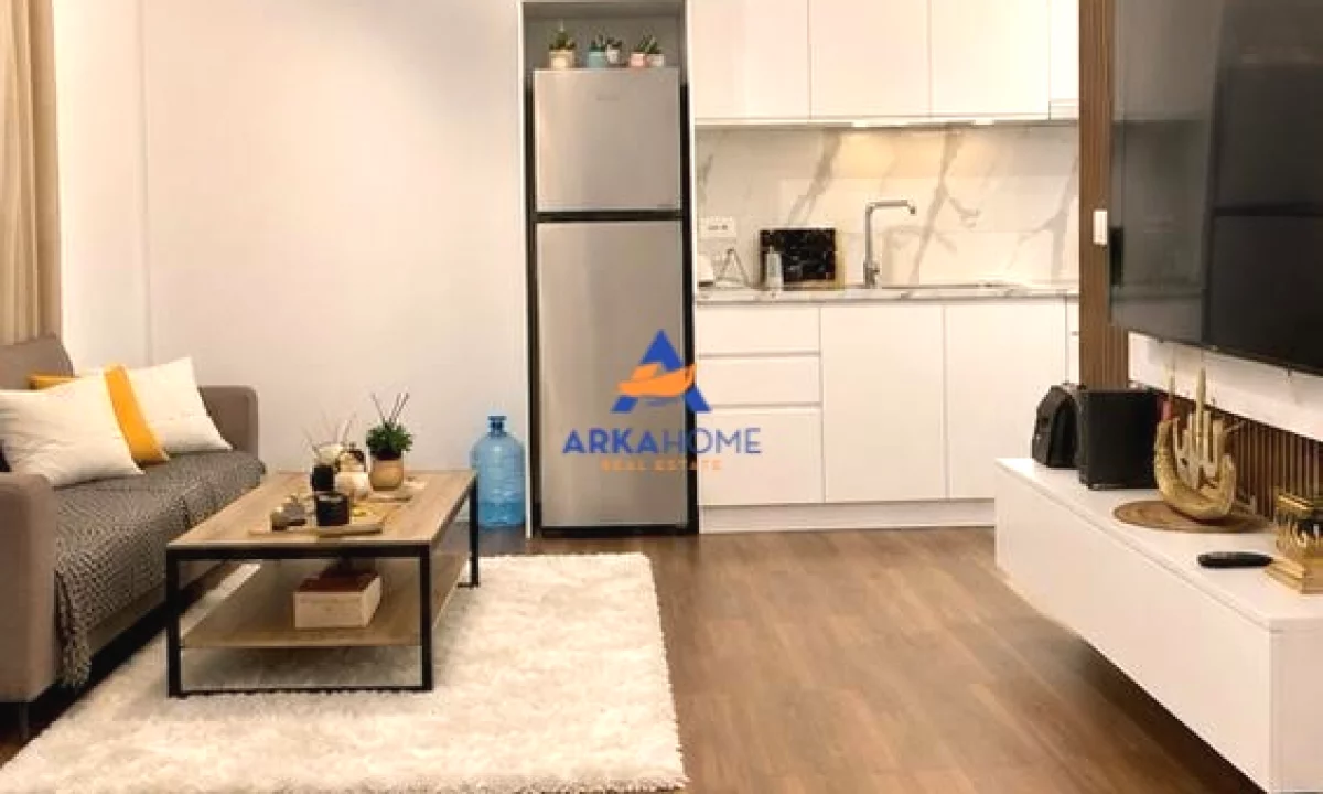 Shtepi ne shitje Apartament ne Tirane, 1+1, Mobilimi E mobiluar, Pagesa 125,000  Euro.
