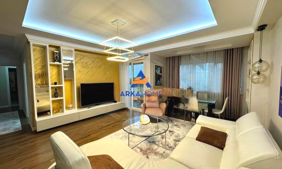 Shtepi ne shitje Apartament ne Tirane, 2+1, Mobilimi E mobiluar, Pagesa 360,000  Euro.