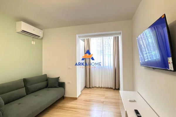 JEPET GARSONIERE ME QERA 55 M2 "RRUGA TODI SHKURTI,PRANE MUZEUT TE SHKENCAVE,ALI DEM" 50.000 LEKE