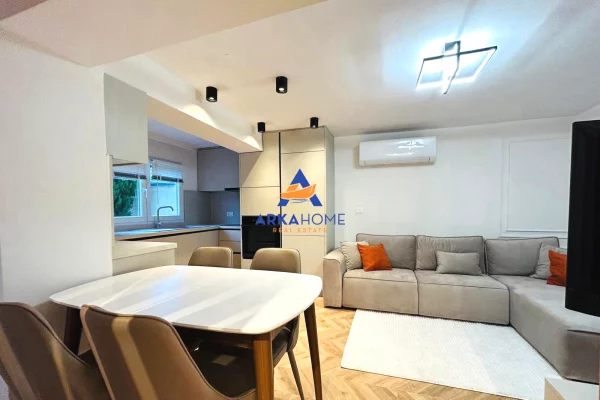 JEPET ME QERA APARTAMENT 2+1+BALLKON "MBI TREGUN ELEKTRIK,RRUGA BAJRAM ALLARAJ" 70.000 LEKE