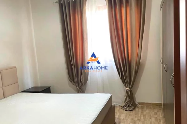 Shtepi me qera Apartament ne Tirane, 1+1, Mobilimi E mobiluar, Pagesa 601  Euro.