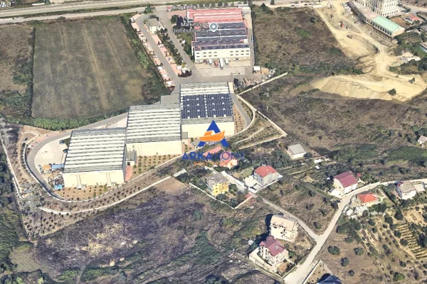 SHITET TOKE 800 M2 "PRAN MBIKALIMIT TE RINASIT, PAS M&D DISTRIBUTION" 100.00 EURO