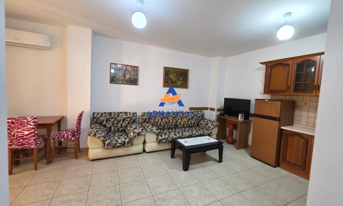 Shtepi me qera Apartament ne Tirane, 1+1, Mobilimi E mobiluar, Pagesa 601  Euro.