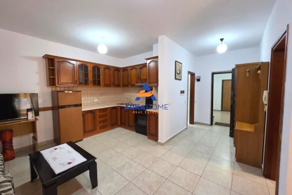 Shtepi me qera Apartament ne Tirane, 1+1, Mobilimi E mobiluar, Pagesa 601  Euro.