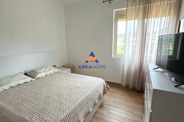 Shtepi ne shitje Apartament ne Tirane, 2+1, Mobilimi E mobiluar, Pagesa 141,137  Euro.