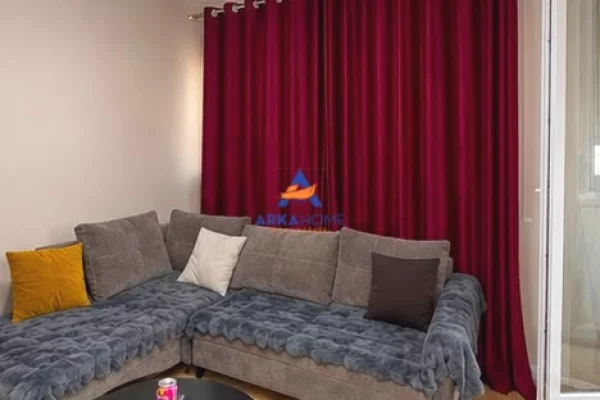 Shtepi me qera Apartament ne Tirane, 2+1, Mobilimi E mobiluar, Pagesa 656  Euro.