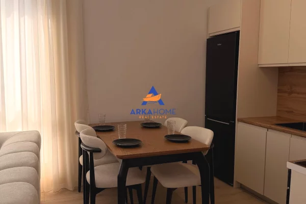 Shtepi me qera Apartament ne Tirane, 1+1, Mobilimi E mobiluar, Pagesa 765  Euro.