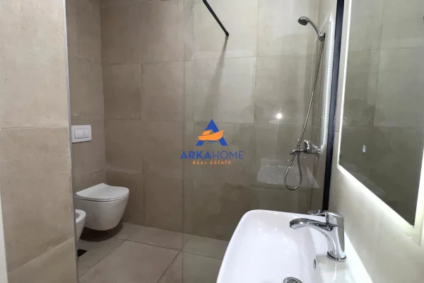Shtepi me qera Apartament ne Tirane, 1+1, Mobilimi E mobiluar, Pagesa 765  Euro.