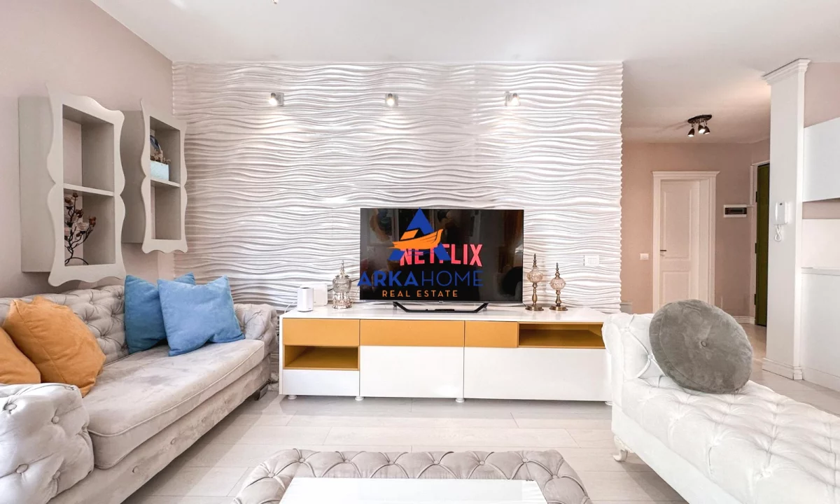 Shtepi ne shitje Apartament ne Tirane, 2+1, Mobilimi E mobiluar, Pagesa 316,538  Euro.