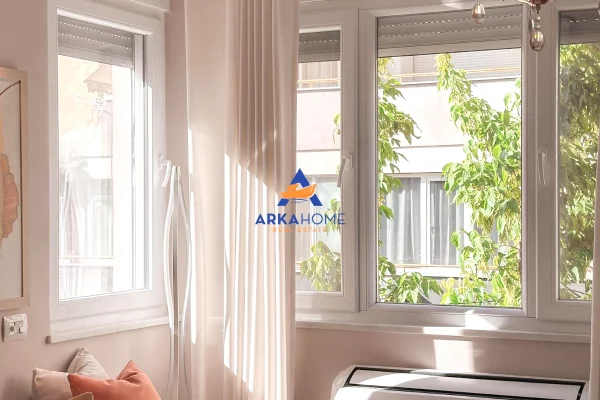 Shtepi ne shitje Apartament ne Tirane, 2+1, Mobilimi E mobiluar, Pagesa 316,538  Euro.