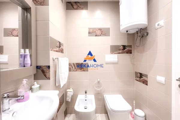 Shtepi ne shitje Apartament ne Tirane, 2+1, Mobilimi E mobiluar, Pagesa 316,538  Euro.