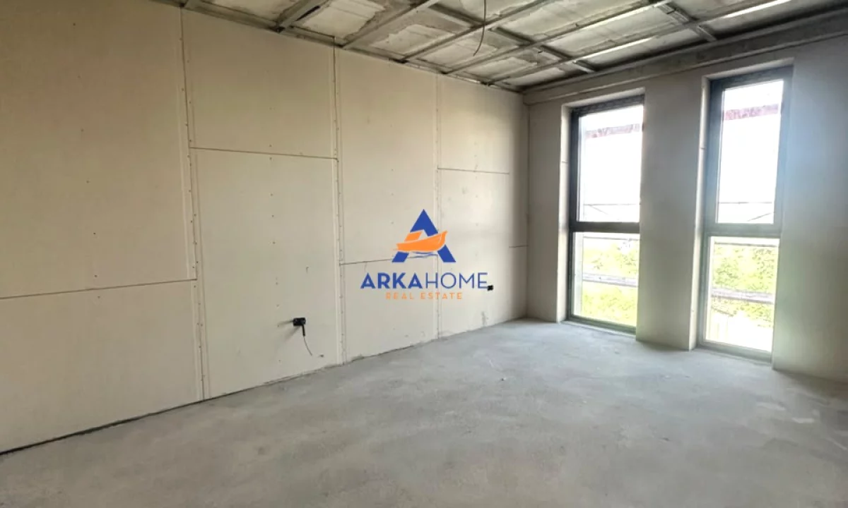 Shtepi ne shitje Apartament ne Tirane, 1+1, Mobilimi Bosh, pa mobiluar, Pagesa 11  Euro.