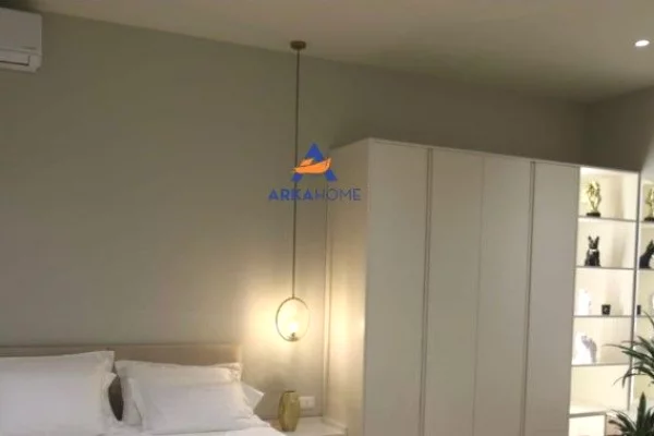 Shtepi ne shitje Apartament ne Tirane, 2+1, Mobilimi E mobiluar, Pagesa 210,000  Euro.