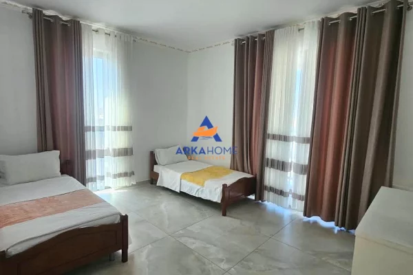 Shtepi me qera Apartament ne Tirane, 2+1, Mobilimi E mobiluar, Pagesa 800  Euro.