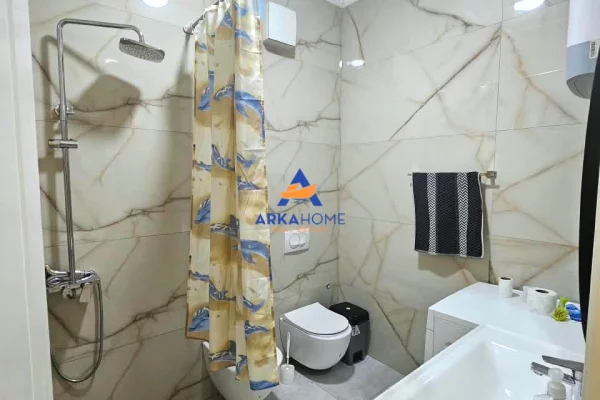 Shtepi me qera Apartament ne Tirane, 2+1, Mobilimi E mobiluar, Pagesa 800  Euro.