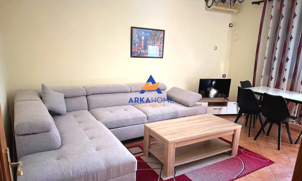 Shtepi ne shitje Apartament ne Tirane, 1+1, Mobilimi E mobiluar, Pagesa 115,000  Euro.