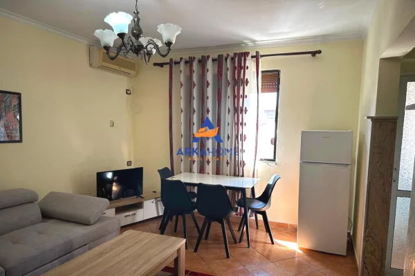 Shtepi ne shitje Apartament ne Tirane, 1+1, Mobilimi E mobiluar, Pagesa 115,000  Euro.