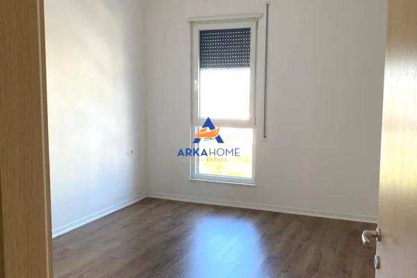Shtepi me qera Apartament ne Tirane, 2+1, Mobilimi Bosh, pa mobiluar, Pagesa 603  Euro.