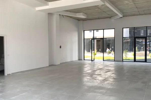 Ambient biznesi me qera 1+1 ne Tirane - 2,320 Euro