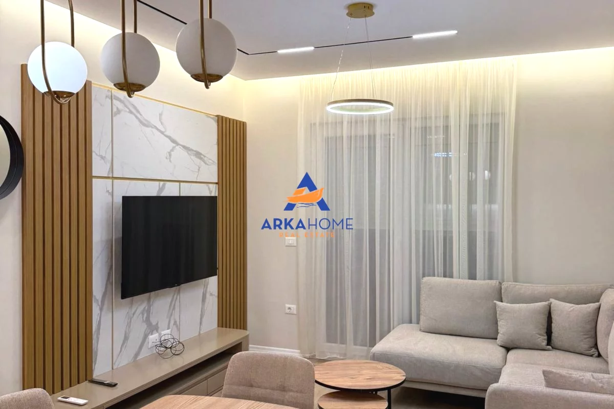 Shtepi me qera Apartament ne Tirane, 1+1, Mobilimi E mobiluar, Pagesa 767  Euro.