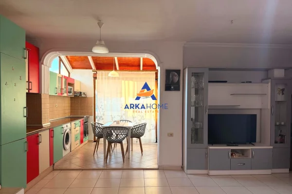 Shtepi me qera Apartament ne Tirane, 1+1, Mobilimi E mobiluar, Pagesa 548  Euro.