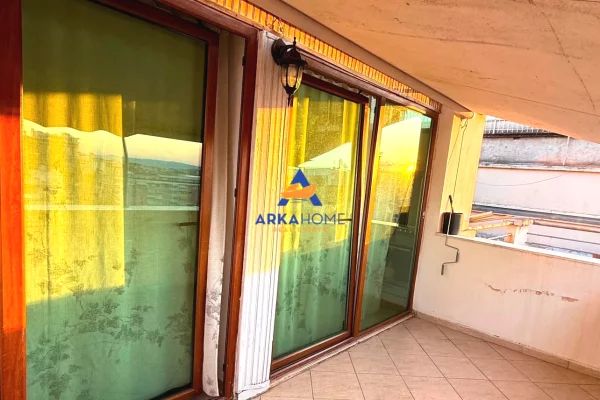 Shtepi me qera Apartament ne Tirane, 1+1, Mobilimi E mobiluar, Pagesa 548  Euro.